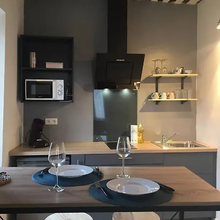 De Charme Le Clos De L'etang + Place De Parking Apartment L'Isle-sur-la-Sorgue